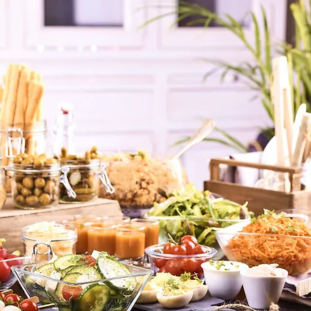 Szálloda Campanile - Parc Des Expositions