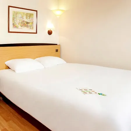 Hotel Campanile - Parc Des Expositions