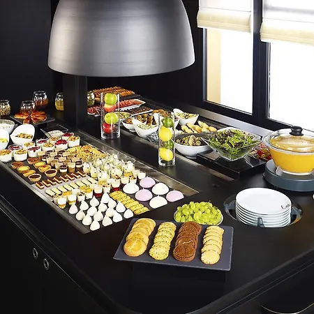 Szálloda Campanile - Parc Des Expositions