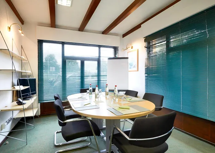 Campanile - Parc Des Expositions Hotel