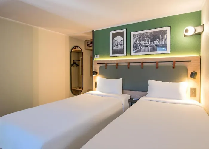 Campanile - Parc Des Expositions Hotel