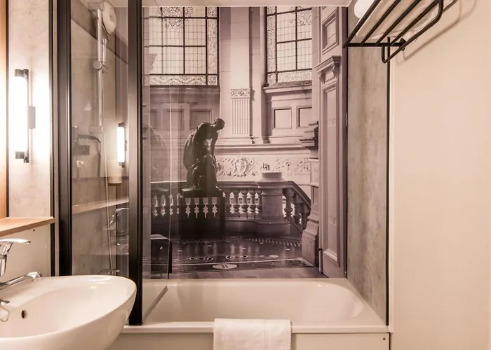 Campanile - Parc Des Expositions Hotel 3*