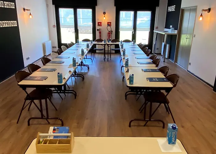 Campanile - Parc Des Expositions 3*